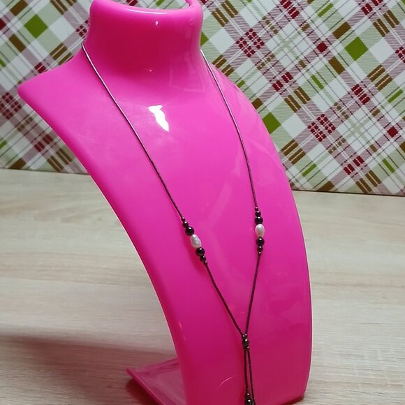 Vintage Beaded Costume Jewelry Black & White #5 - Picture 4 of 11